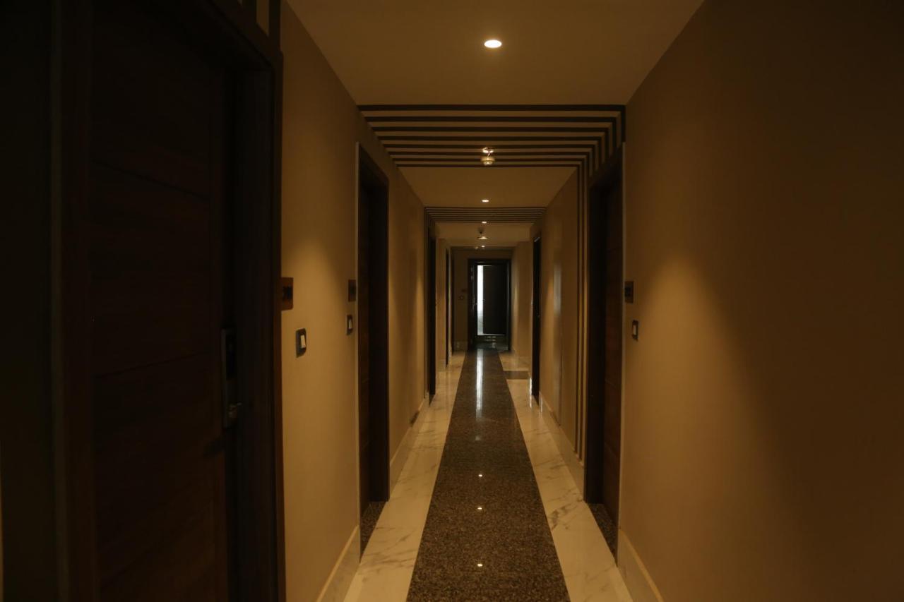 Hotel Westend Udaipur Esterno foto