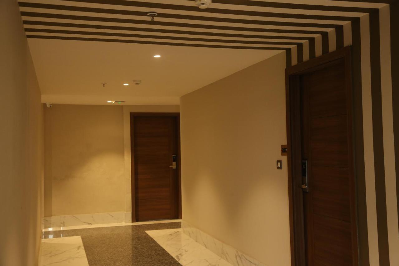 Hotel Westend Udaipur Esterno foto